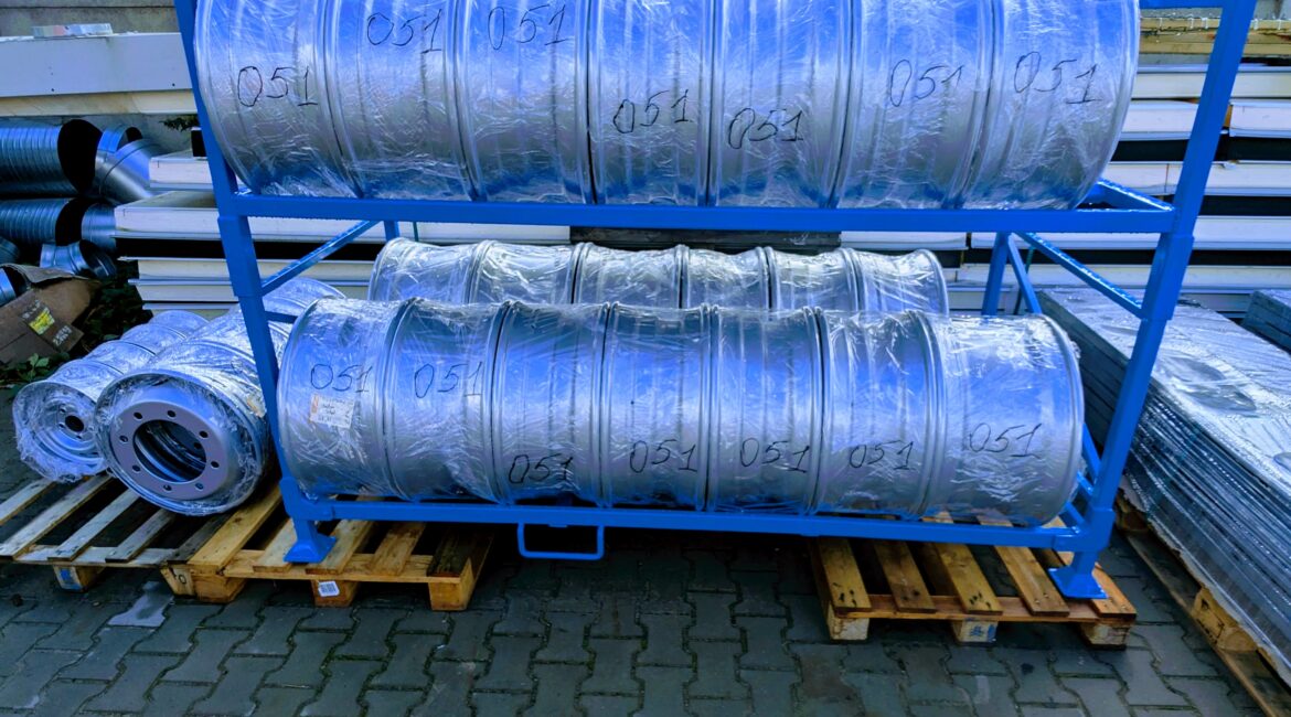 Felgi 22,5 cala po renowacji – cynkowane i zabezpieczone folią przed wysyłką